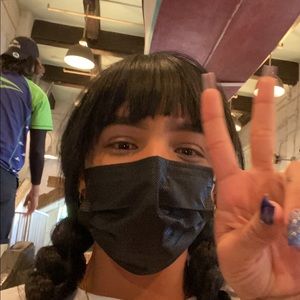 Meet your Posher, Carlamichelle